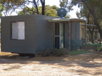 341_newdegate_cabins_img_9281s.jpg